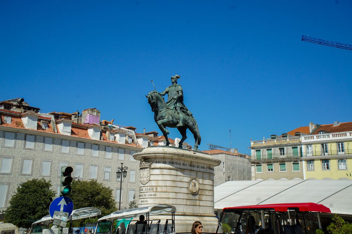 Площадь Коммерции (Praça do Comércio)