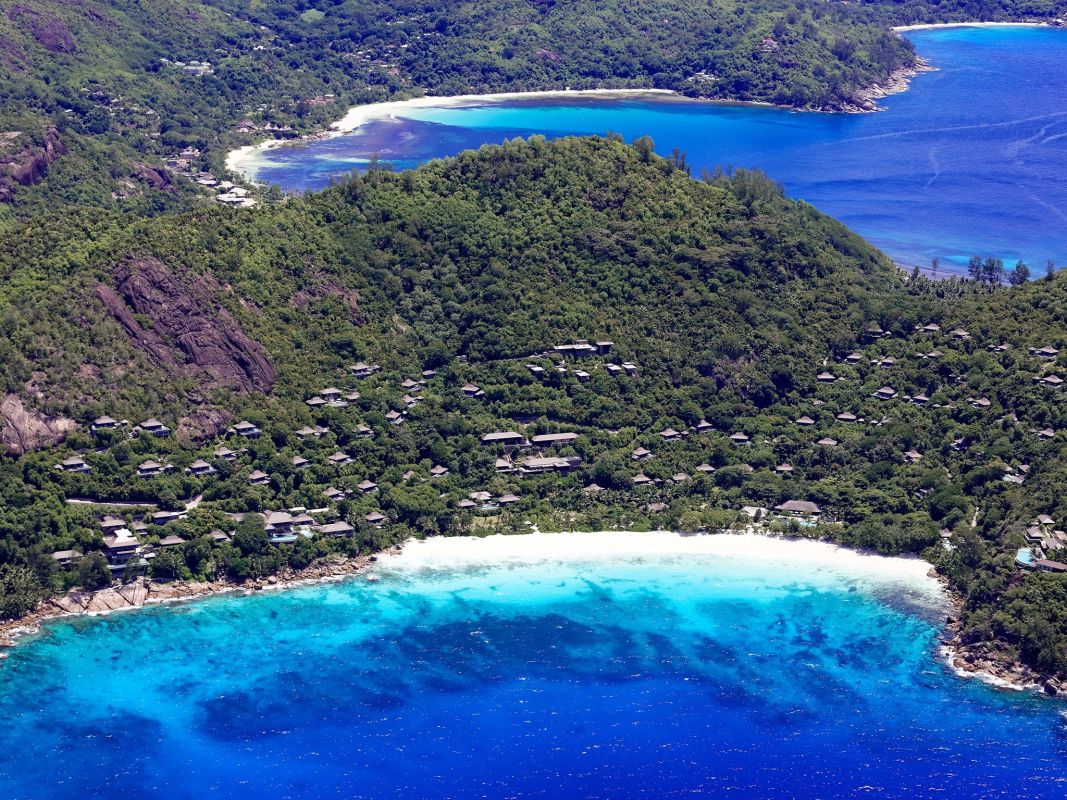 Пляж Петит Анс, Маэ