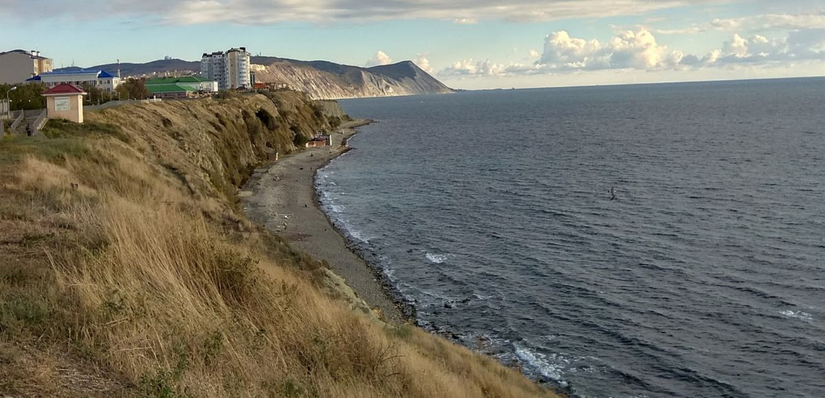 Высокий Берег Пляж