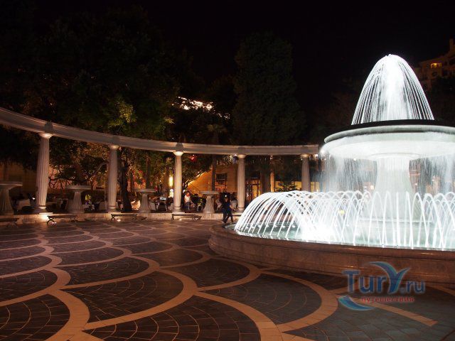 Площадь Фонтанов