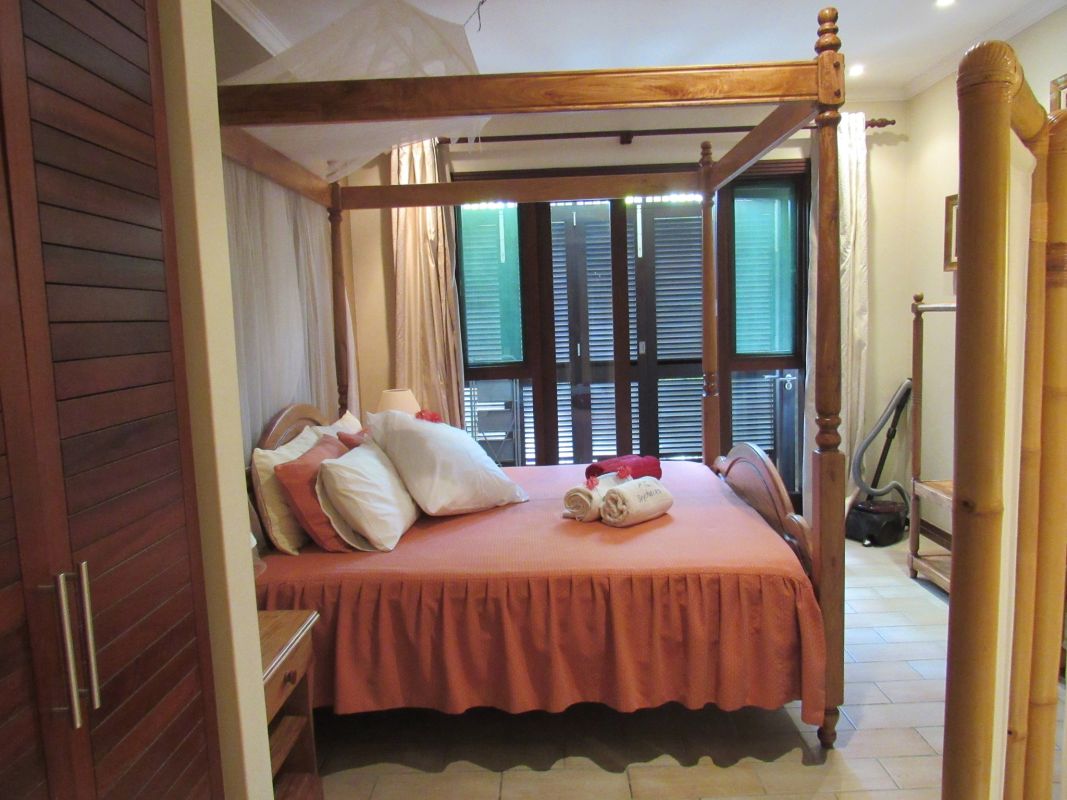 Regards from Seychelles