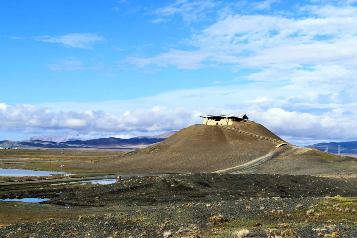 Нусиджан Таппе (холм) и Цитадель