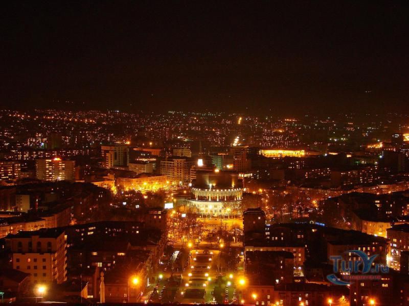 Национальный академический театр оперы и балета им. А. Спендиаряна