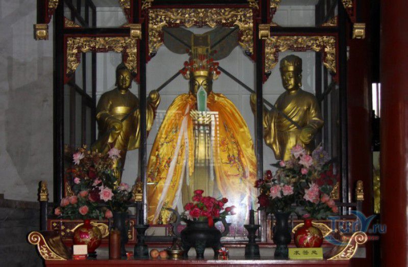 Храм Таинства (Храм Сюаньмяогуань)