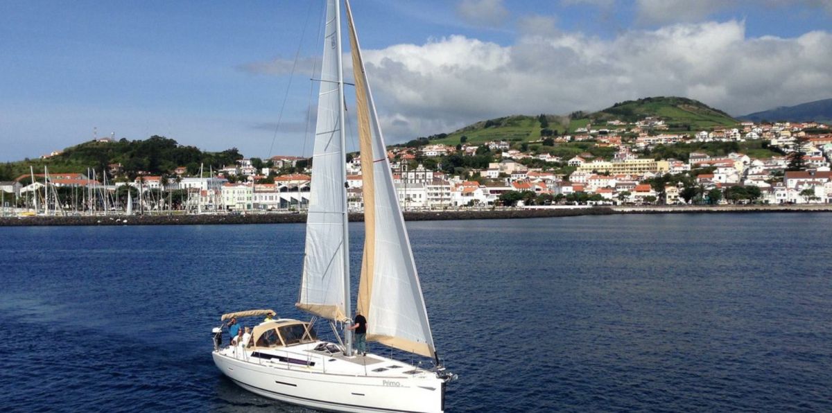 Город Орта (Horta)