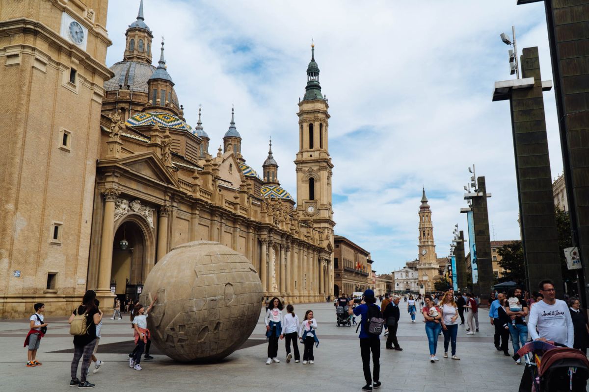 Скульптура Глобус