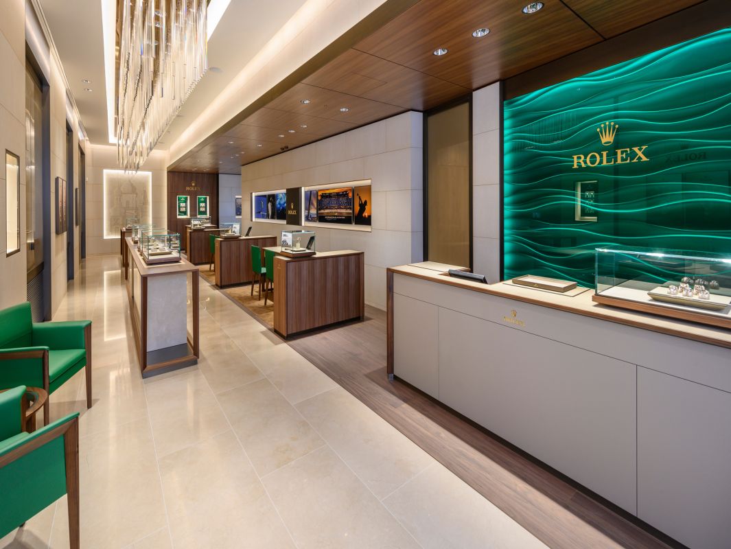 Фирменный магазин Rolex Prague