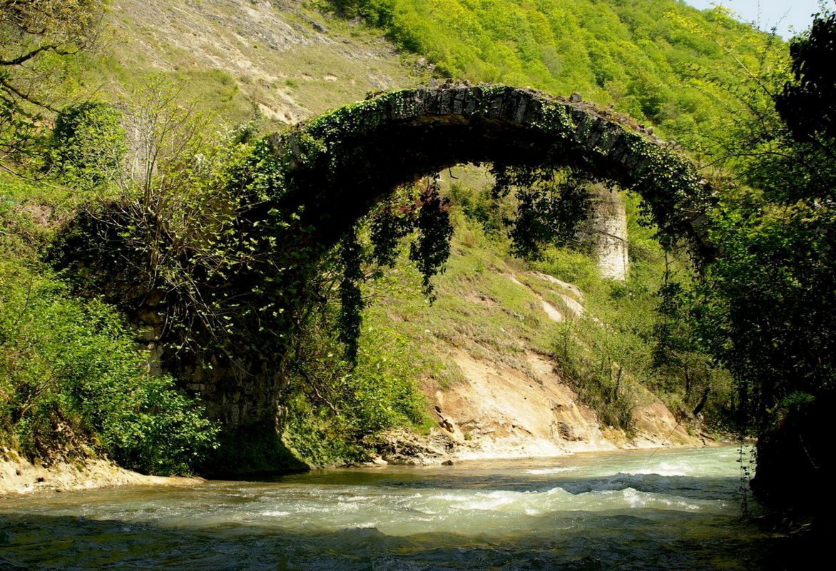 Беслетский мост