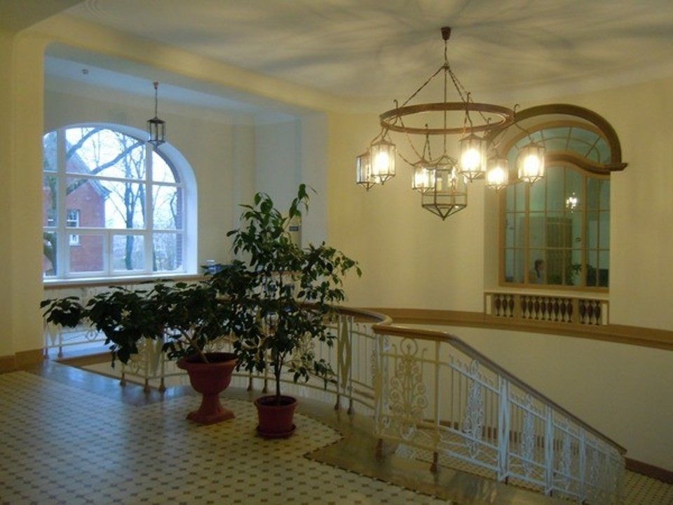 Здание больницы Нарвы