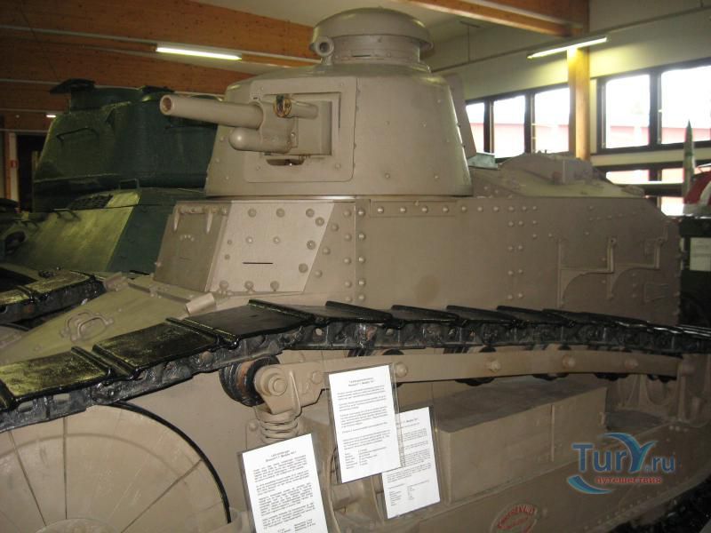 Танковый музей в Парола