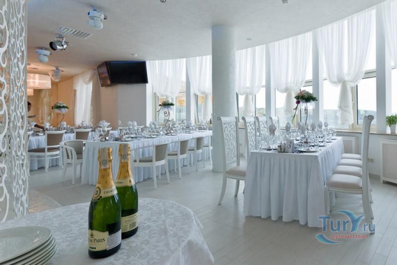 Вертолетный клуб «Robinson Club» 