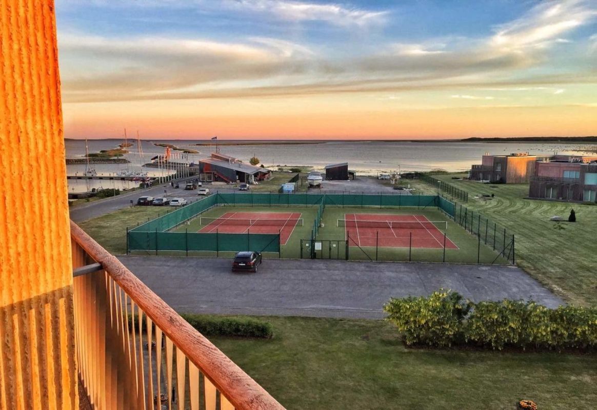 Теннисные корты спа-отеля «Георг Отс»