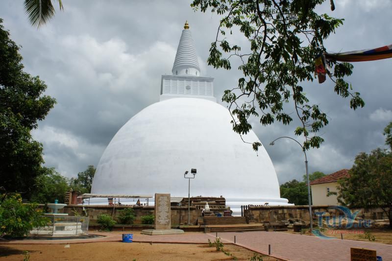 Дагоба Руванвелисая