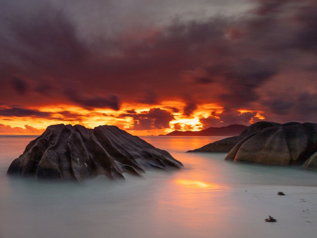 Пляж Анс Сурс д'Арджент