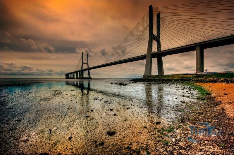 Мост Васко да Гама