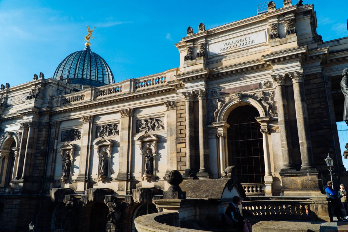 Академия художеств Липсиусбау