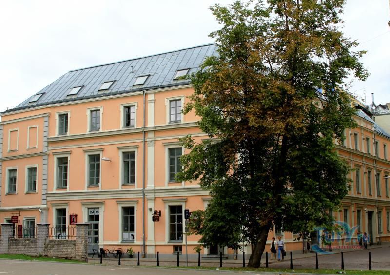 Дворец Петра в Риге