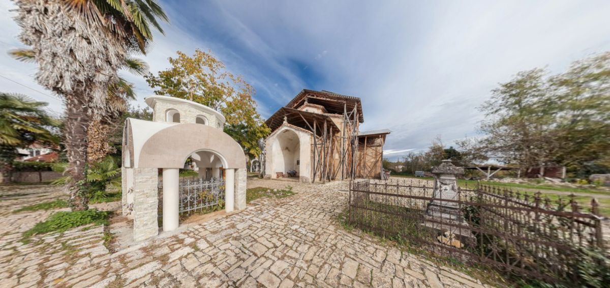 Храм Успения Богородицы в Лыхны