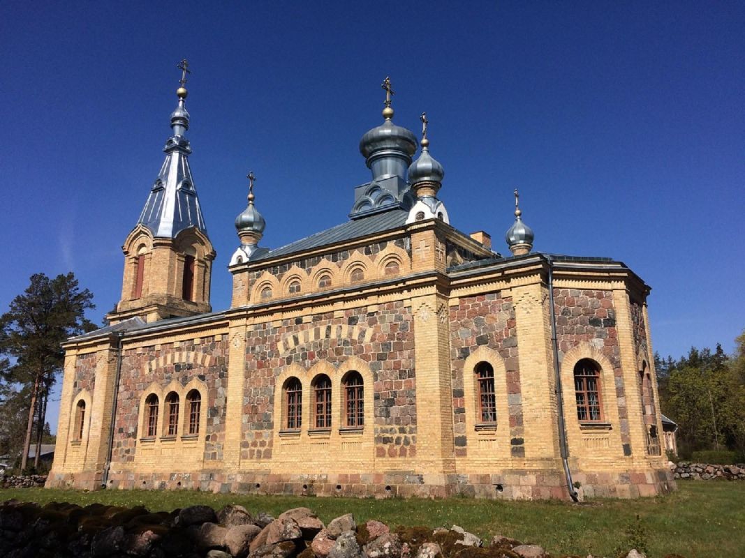 Церковь Куристе