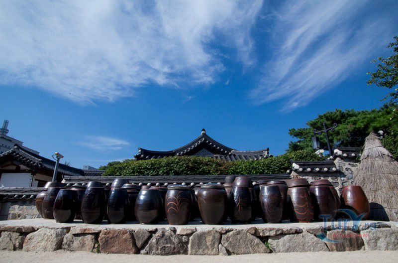 Деревня Традиционных Домов Ханок (Деревня Намсанголь Ханок)