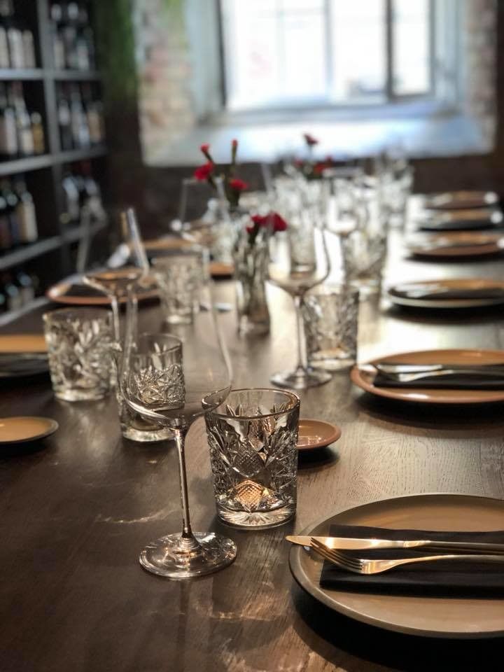 Винный бар Pazzo Wine Bar