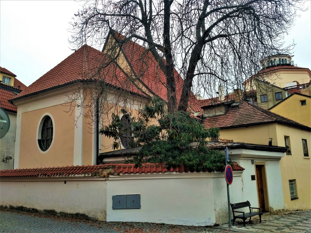 Костёл св. Лаврентия под Петршином