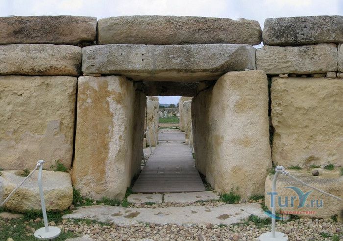 Храм Хагар Ким