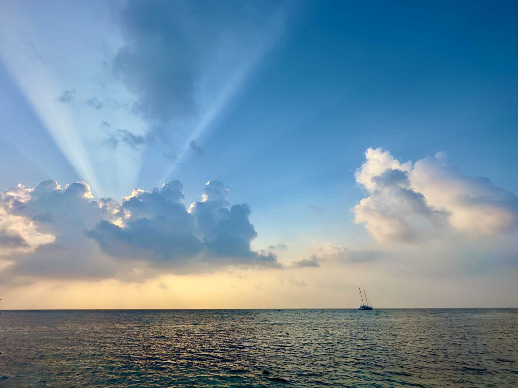 Общественный пляж Маафуши