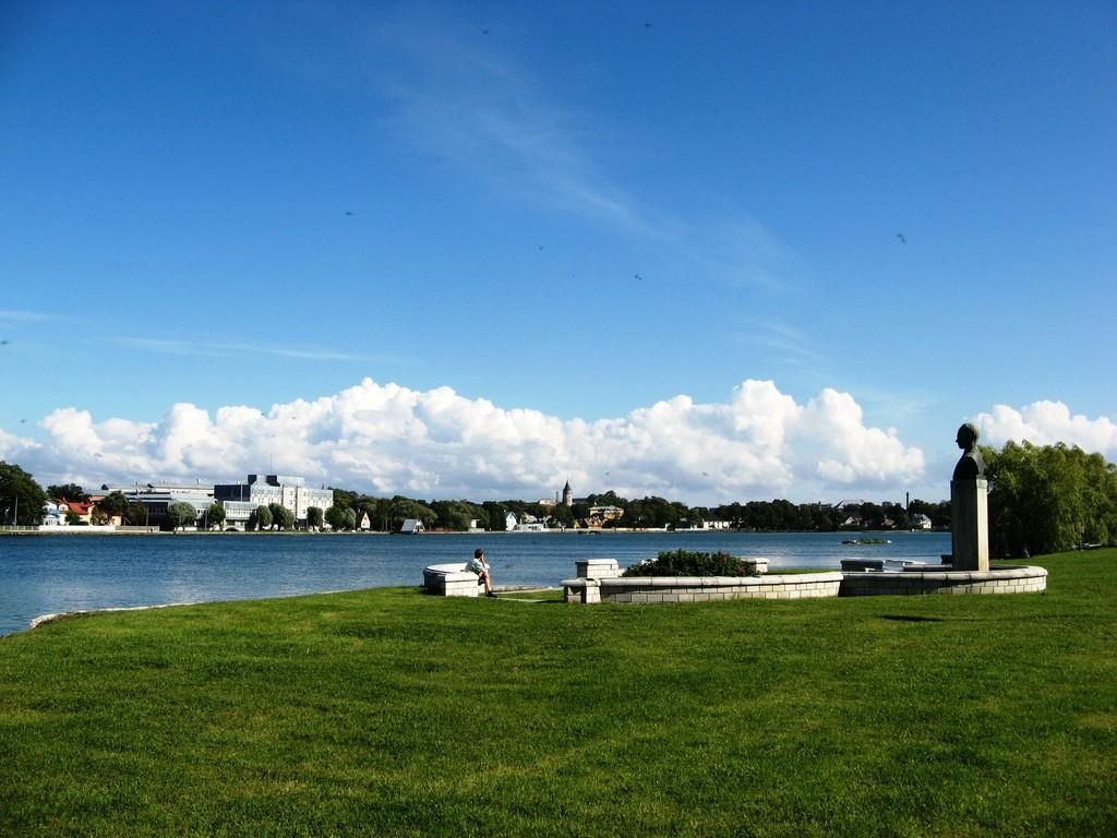 Памятник Кириллусу Крээку