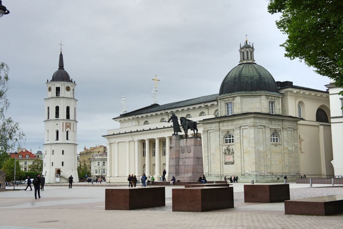 Памятник великому князю Гедиминасу
