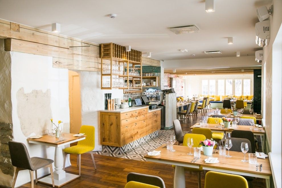 Ресторан Mantel ja Korsten