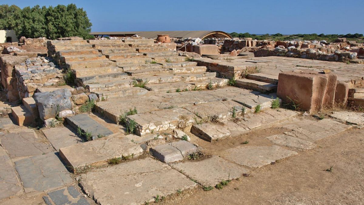 Минойский дворец в Малия