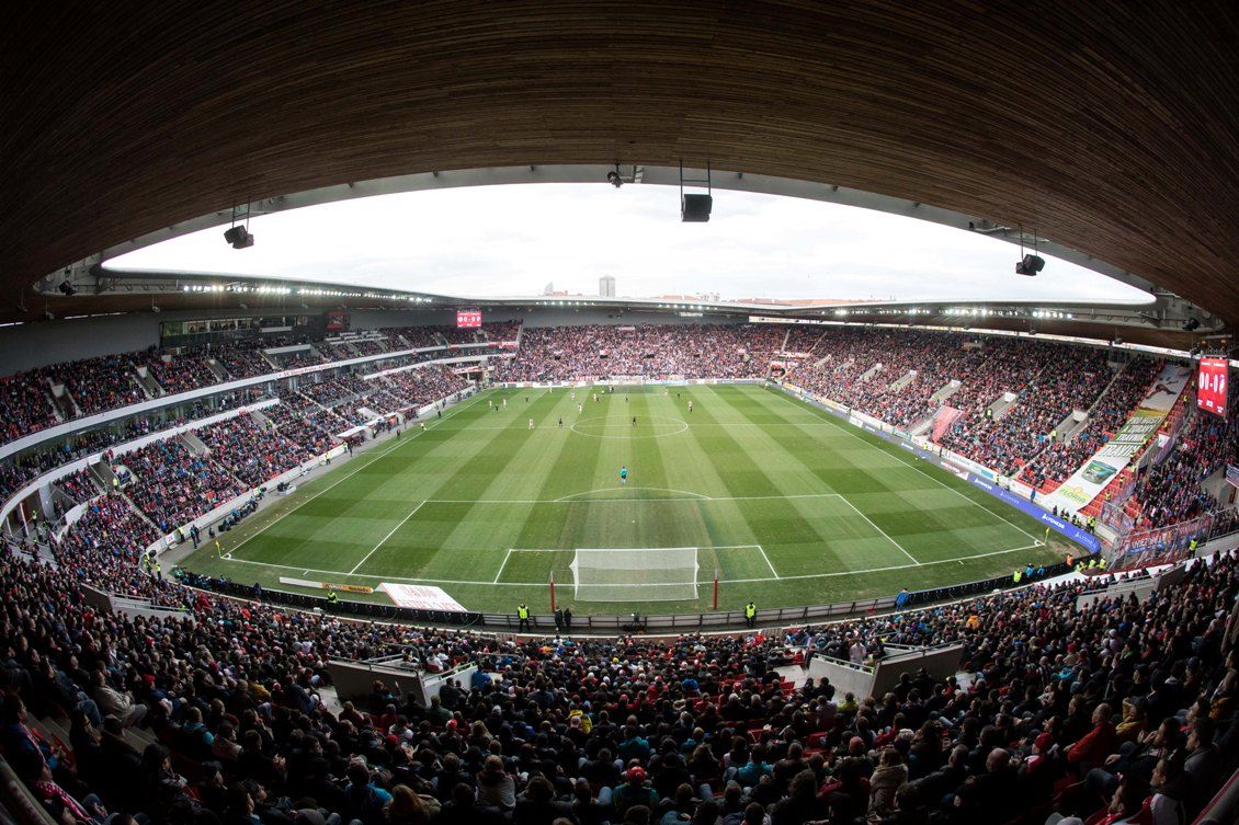 Sinobo Stadium (Eden Aréna)