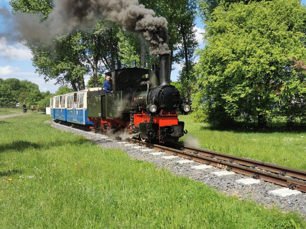 Миниатюрная железная дорога 