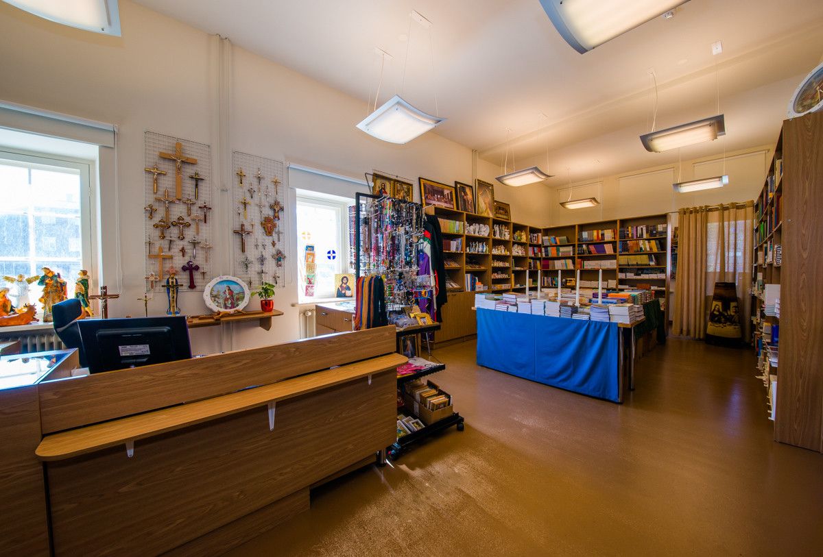 Книжный магазин церкви Святого Павла в Тарту
