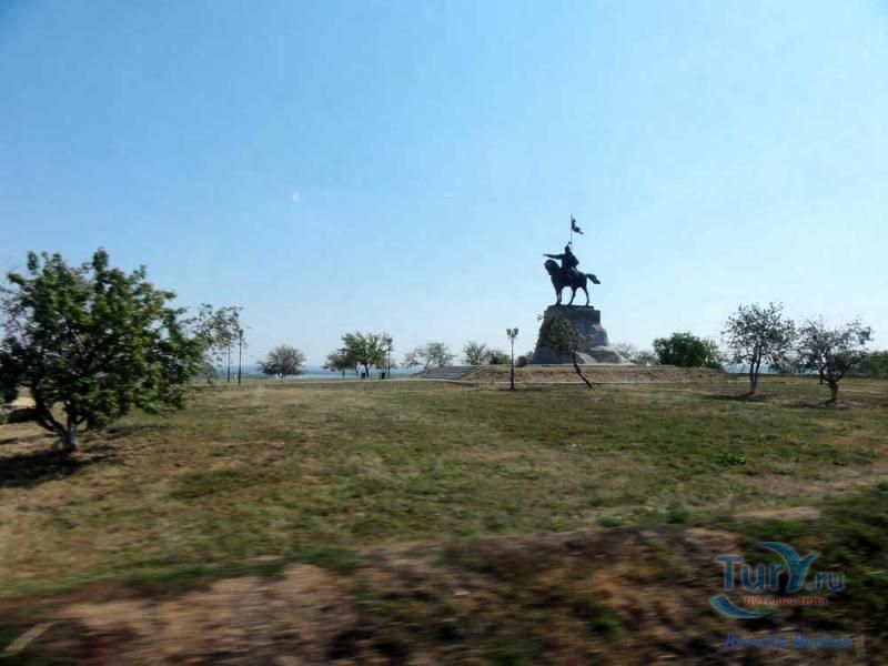 Памятник болгарскому эмиру Ибрагиму I бен Мухаммаду