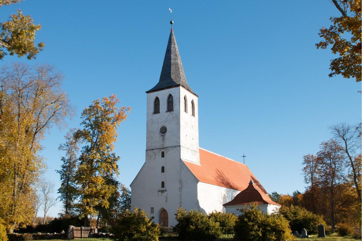 Церковь Пюхалепа