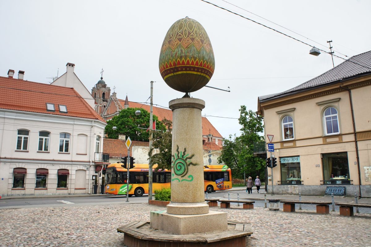 Скульптура Маргутис (Пасхальное яйцо)