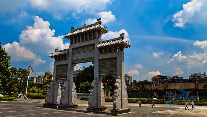 Храм Предков Семьи Чэнь (Музей Народного Искусства провинции Гуандун)