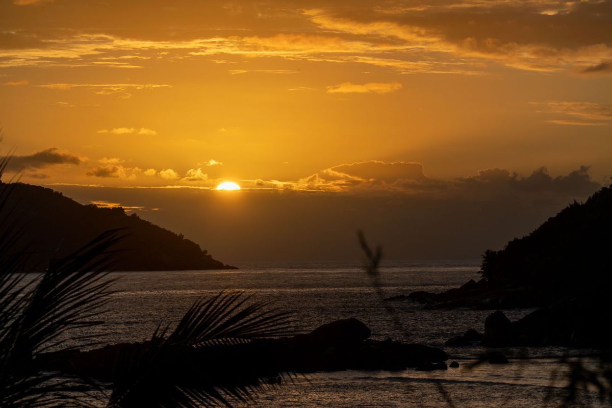 Пляж Петит Анс, Маэ