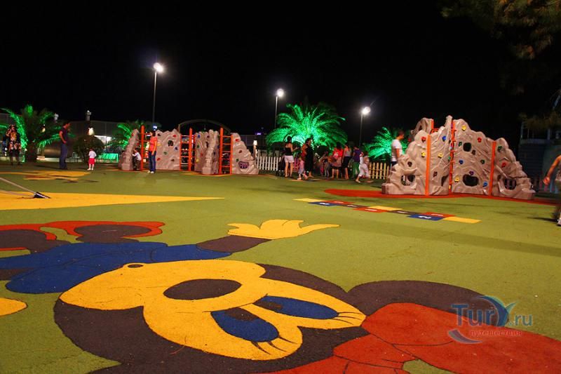 Детская площадка в Батуми