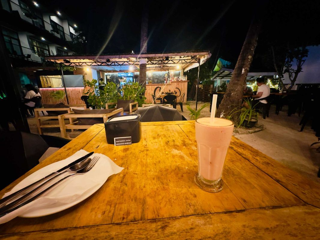 Caviar Cafe and Restaurant