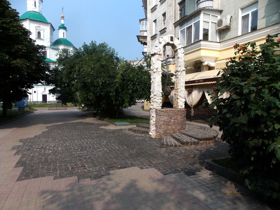 Памятник Сумке