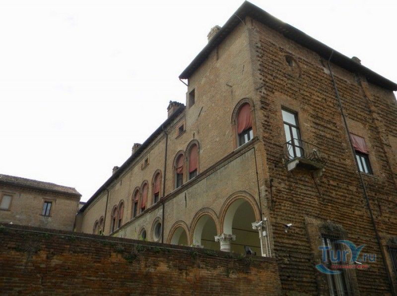 Дворец Костабили (Национальный Археологический Музей Феррары)