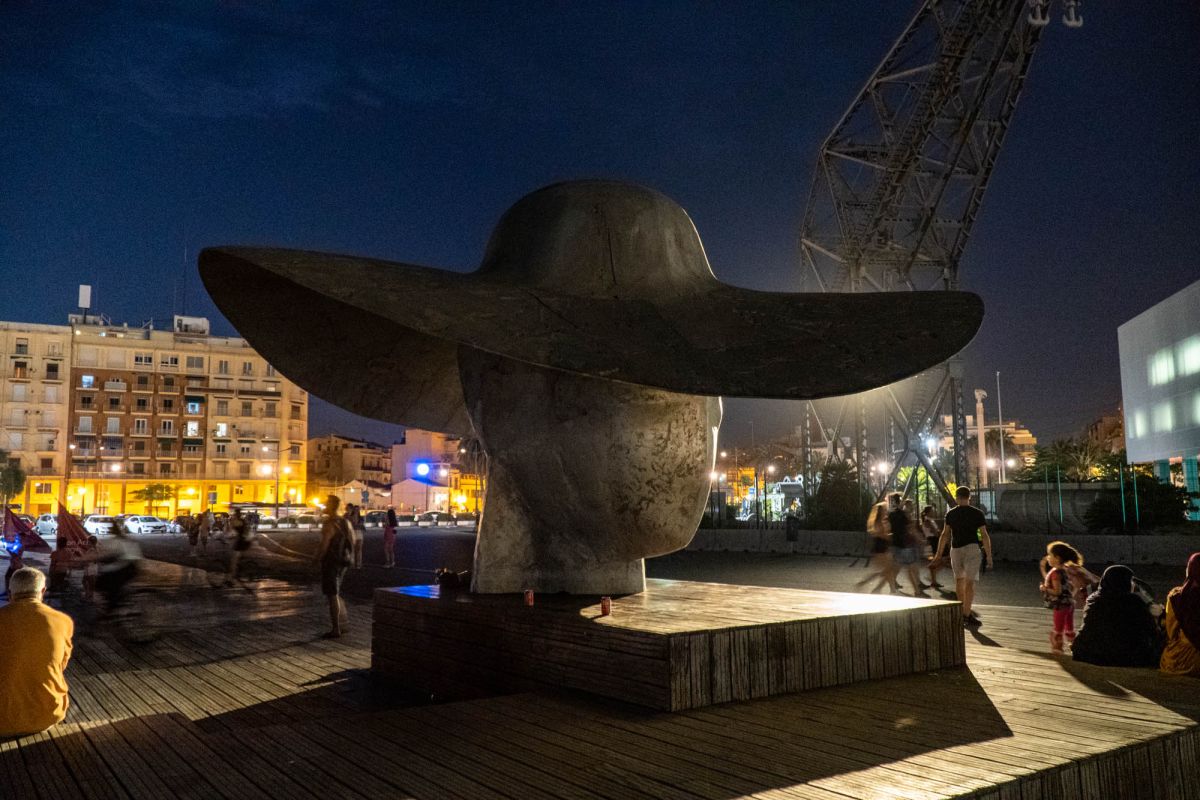 Скульптура Ла Памела