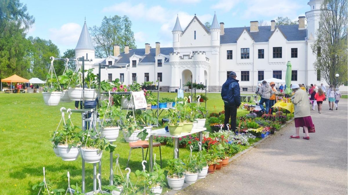 Замок Алатскиви