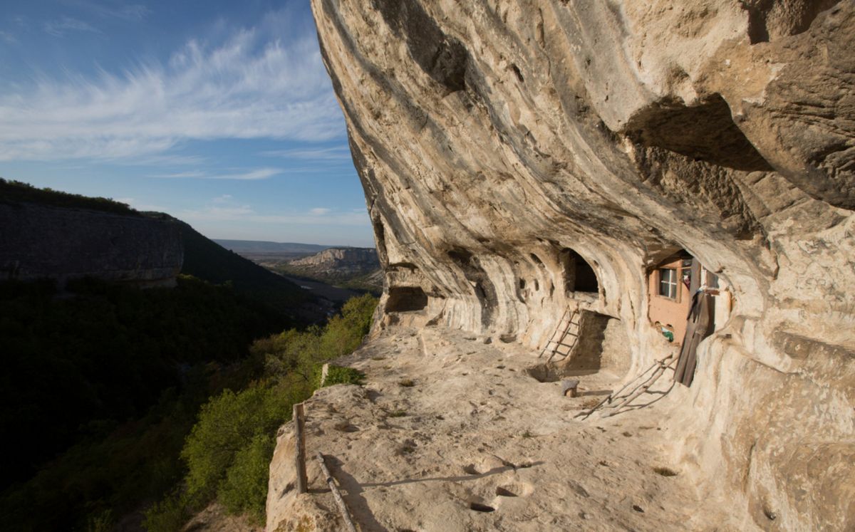Пещерный монастырь святого Феодора Стратилата