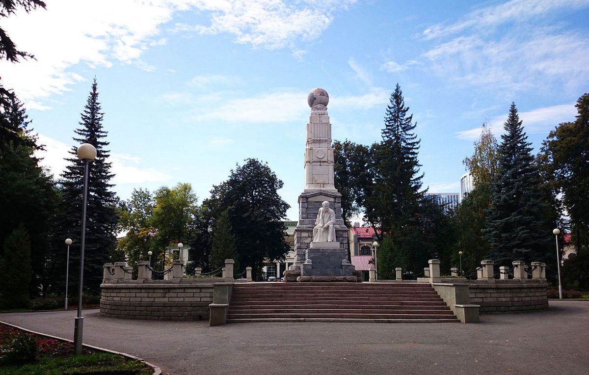 Площадь Ленина