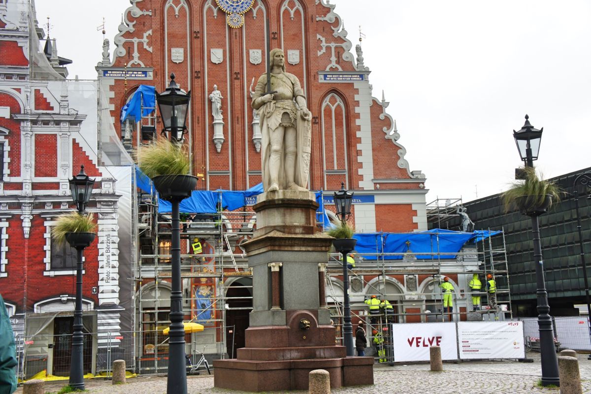 Статуя Роланда (Рига)