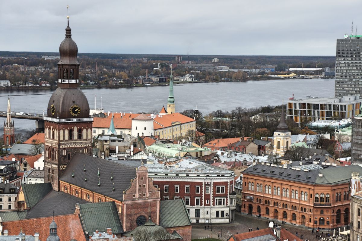 Домская площадь